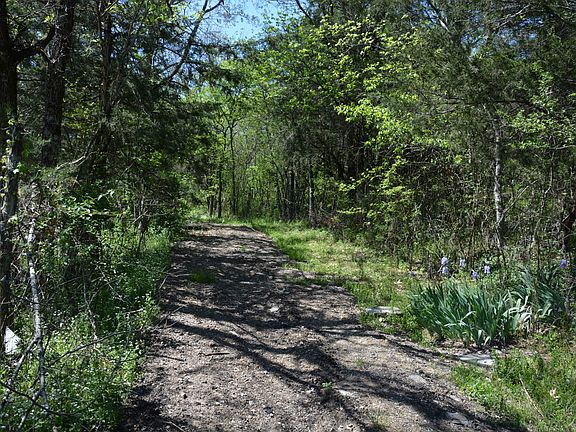 5th image of 146 Bledsoe Rd