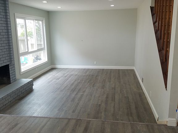 5th image of 2228 Delvin Way