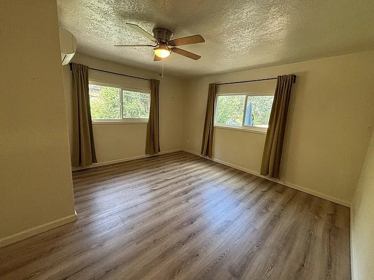930 Darlington Ave — Photo 9