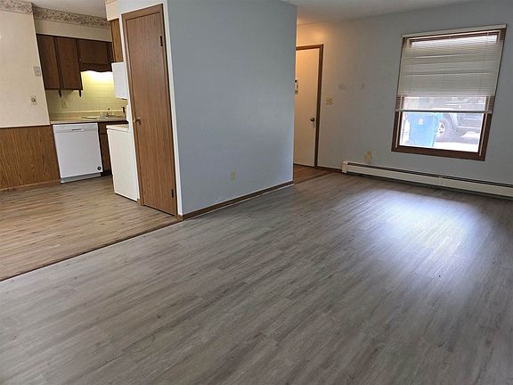 5th image of 22 Birchview Dr