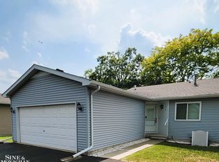 1676 New York Ave #5, Marysville, MI 48040