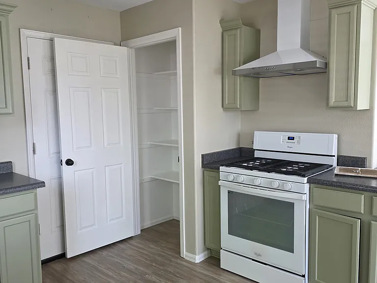 2837 Margo Ct — Photo 11