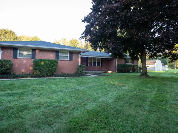 9645 Crabb Rd, Temperance, MI 48182