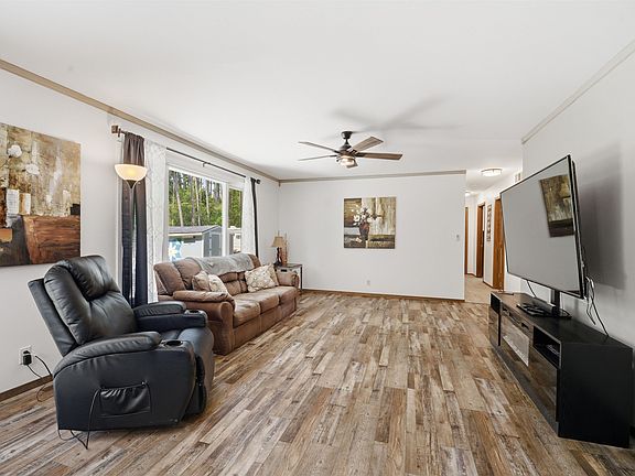 4th image of 2331 Springville Dr