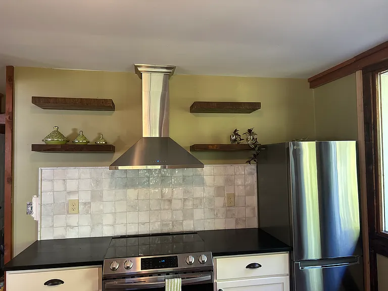 291 W Valley Brook Rd — Photo 4