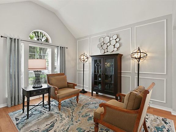 3rd image of 2904 Elmridge Dr