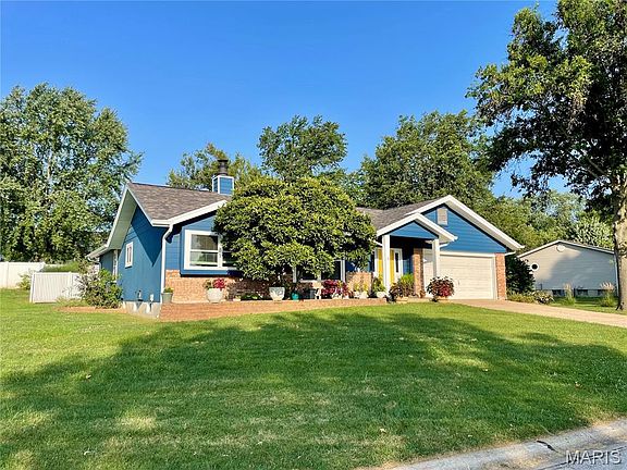 2nd image of 225 Timberidge Dr