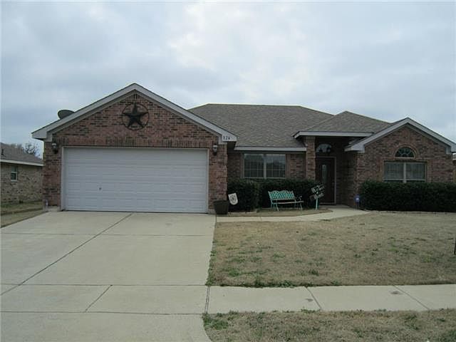 1st image of 326 Hacienda Dr