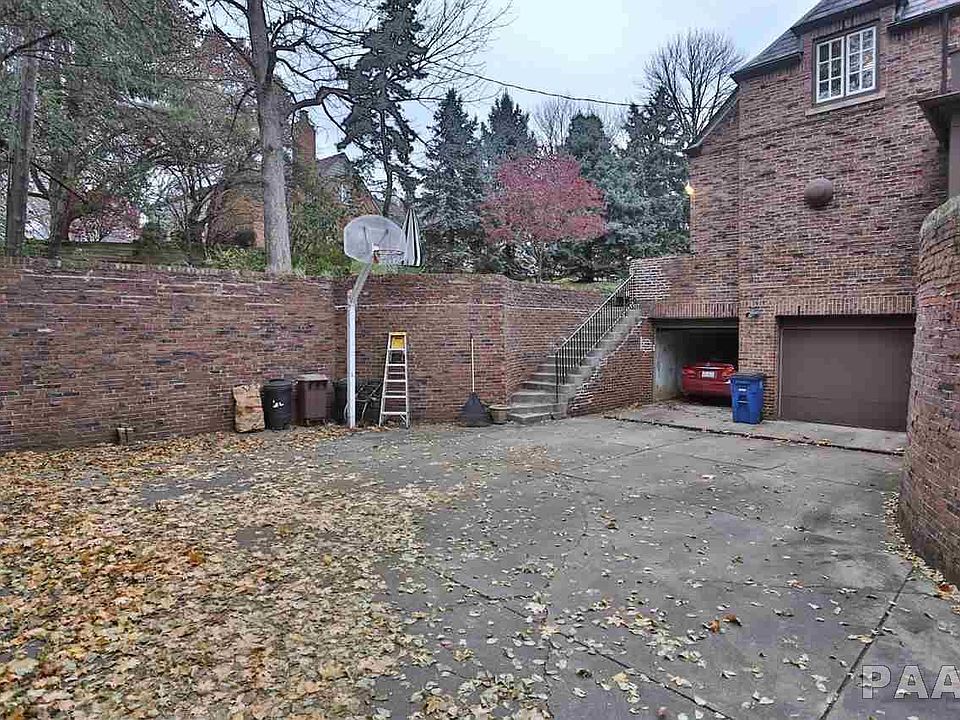 4543 N Grandview Dr, Peoria Heights, IL 61616 Zillow