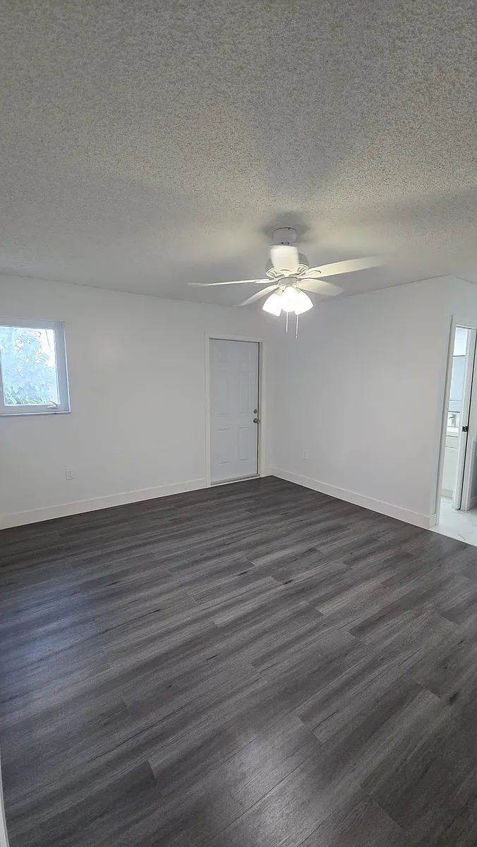 Building Photo - 1291 SW 139th Pl