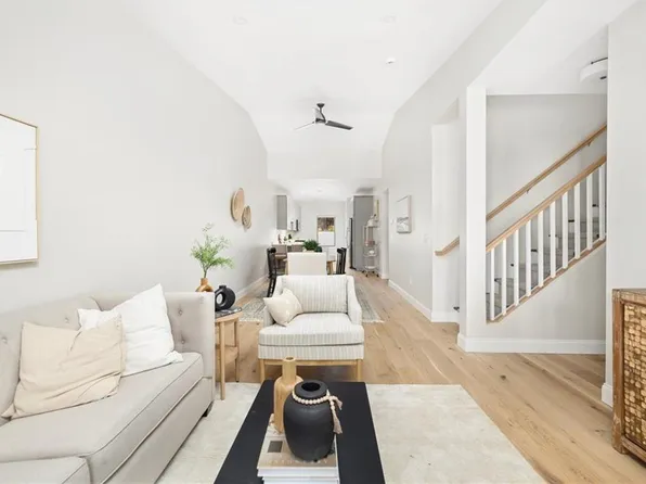 55 W Valley Cir Unit 25, West Warwick, RI 02893