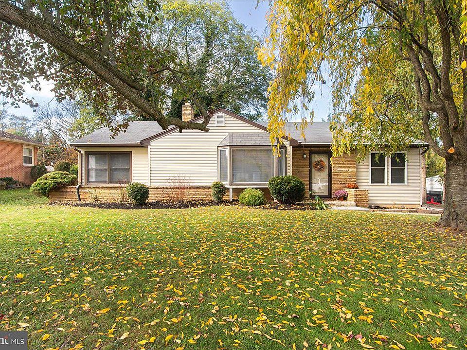 1st image of 13322 Apple Hill Dr