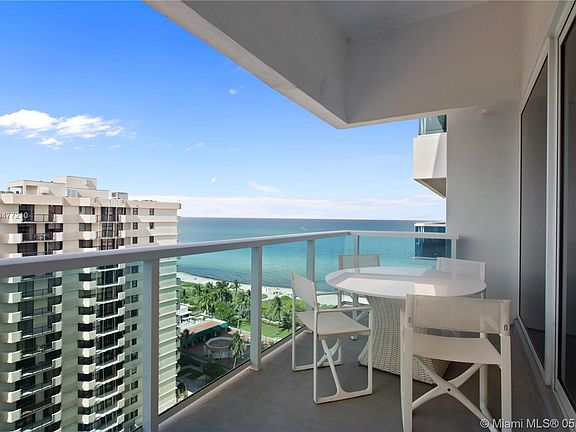 3rd image of 102 24th St #Penthouse 1603