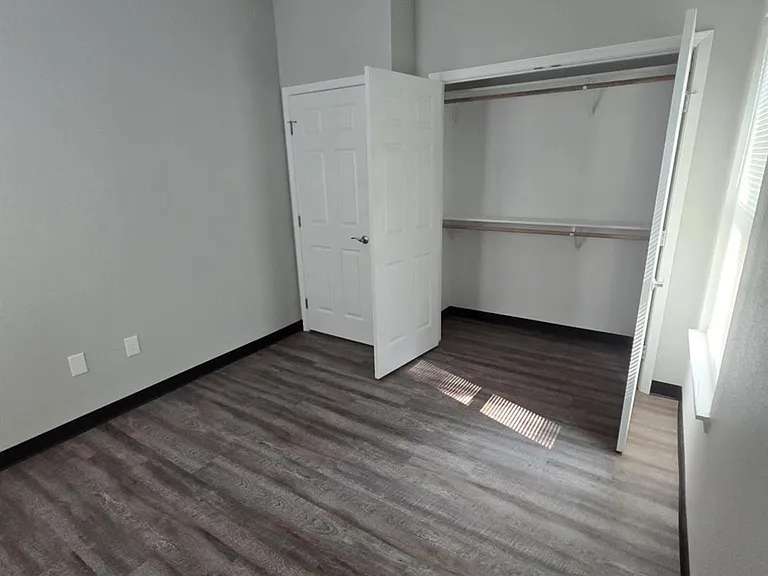1714 Sayers St — Photo 9