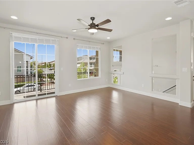 5736 Brimstone Hill Ave — Photo 3