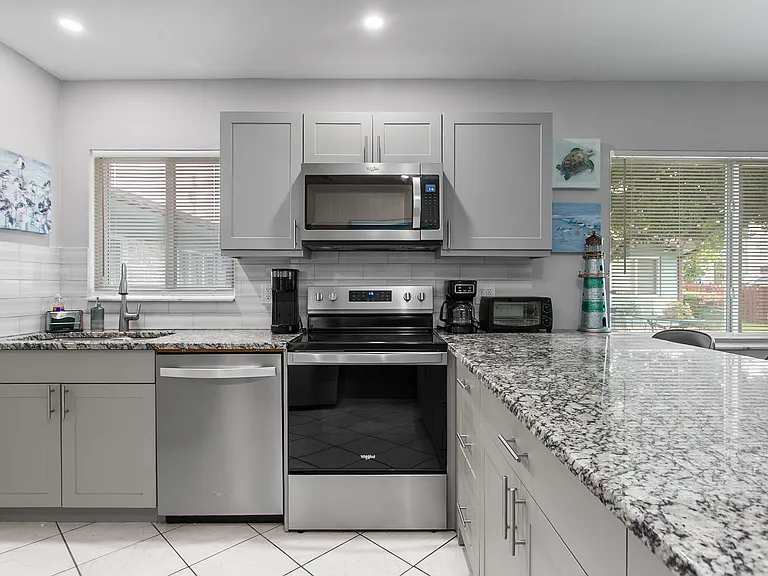 2223 SE 6th St #3 — Photo 14
