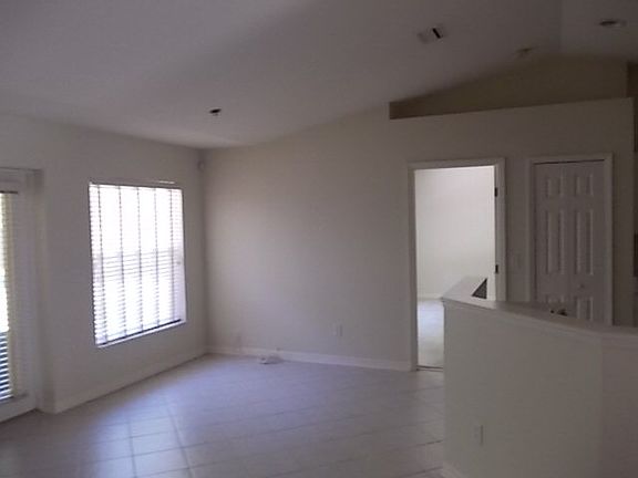 5th image of 54 Boulder Rock Dr