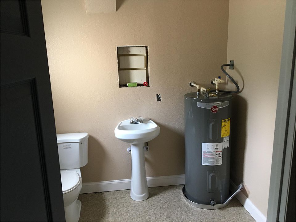 2nd image of 709 S Parramore Ave