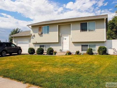 1005 Surrey Ln, Blackfoot, ID, 83221