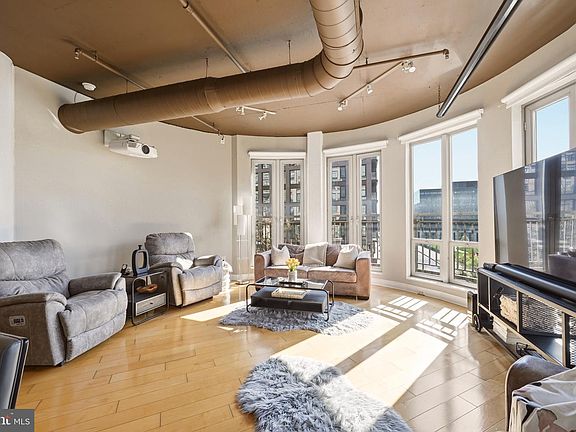 5th image of 301 Massachusetts Ave NW APT 403