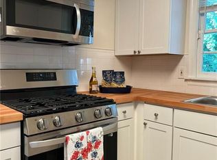 2870 S Clark Dr, East Pt, GA 30344