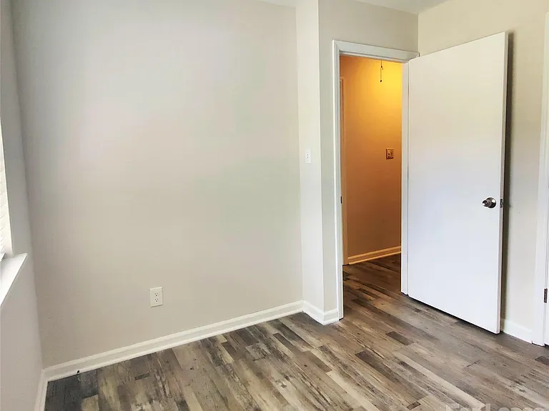 5101 Glenview Ct — Photo 15