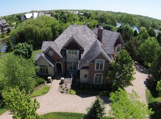 5 Brooke Ln, Barrington, IL 60010