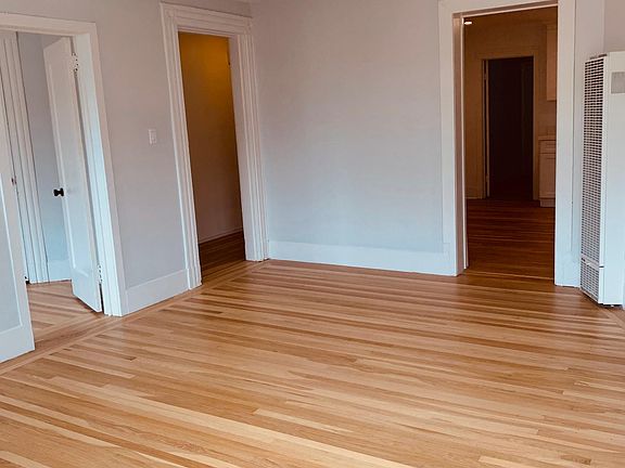 3rd image of 3039 California St Unit 3