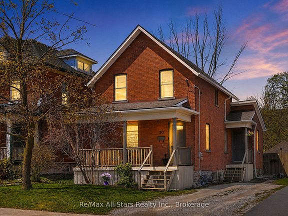 2nd image of 90 Glenelg St W