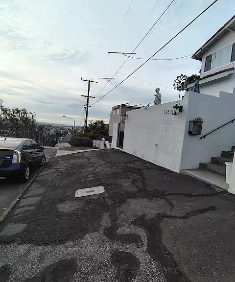 5960 Riley St — Photo 20