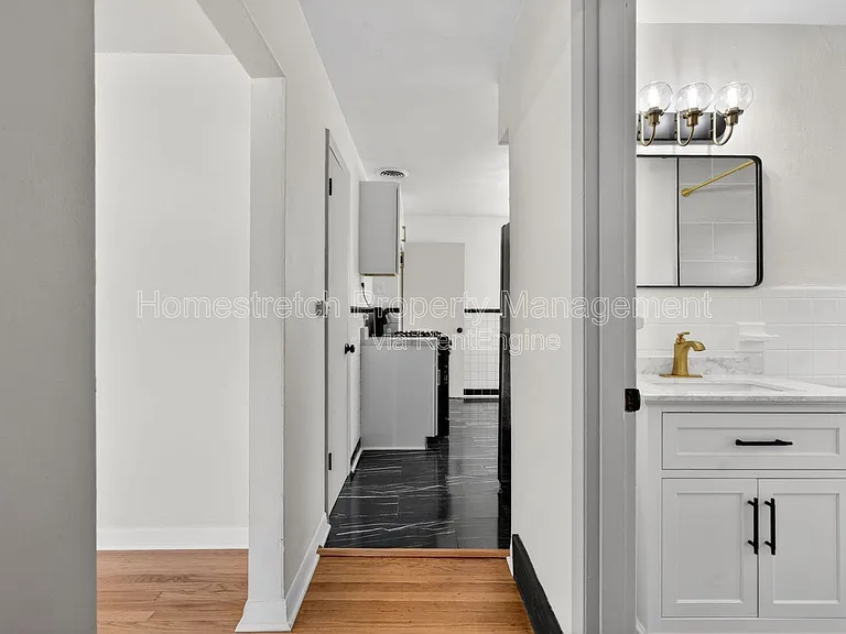 4707 Roxie St — Photo 7
