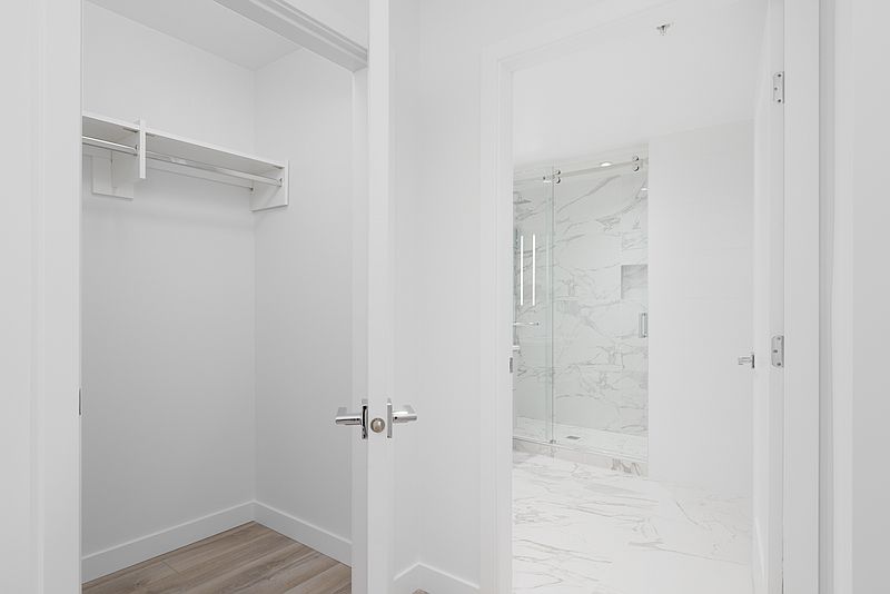 Burnaby Apartment for rent - 2 Bedrooms — photo 10