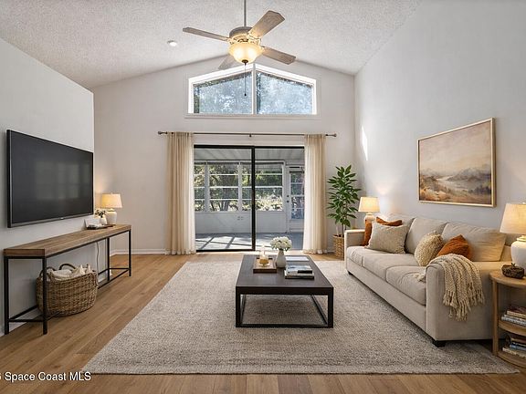 4th image of 3474 Floral Palm Blvd
