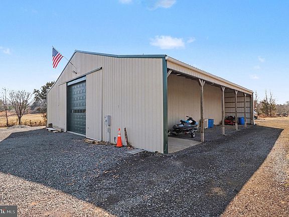 3rd image of 5408 & 5412 Lewiston Rd