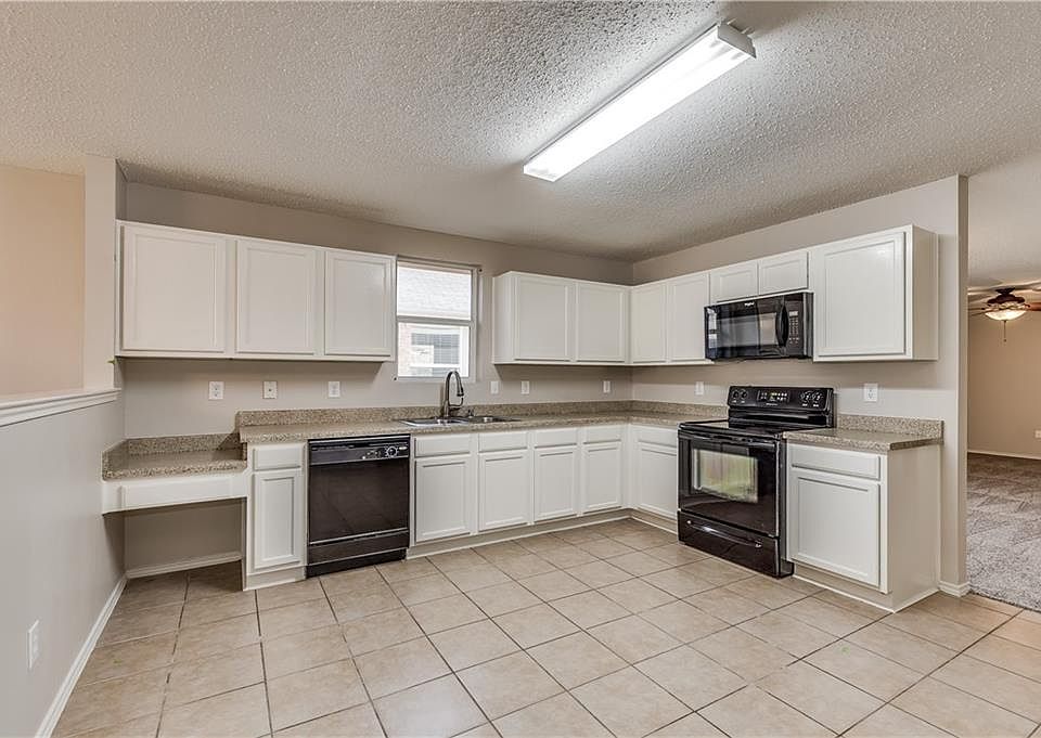 1st image of 6205 Saint James Pl