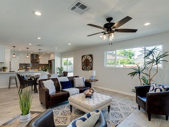 4th image of 1236 E La Jolla Dr