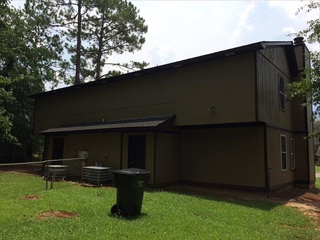 2nd image of 406 Station Crossing Dr APT A