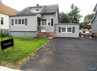 50 E Johnson Ave, Bergenfield, NJ 07621