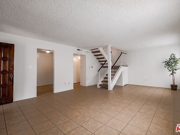 3rd image of 1239 W Rosecrans Ave APT 22