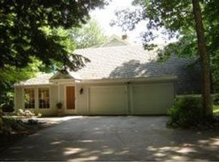 2 Indian Trl, Exeter, NH 03833