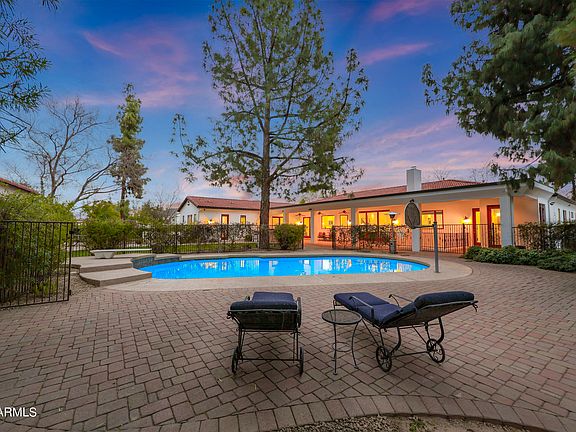 5th image of 2138 E CALLE DE ARCOS Road