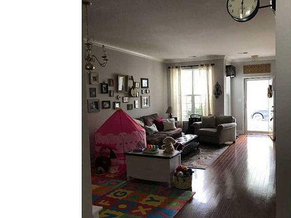 2nd image of 159 Chancellor Dr