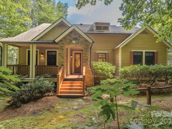 108 Mill Pond Dr #21, Tuckasegee, NC 28783