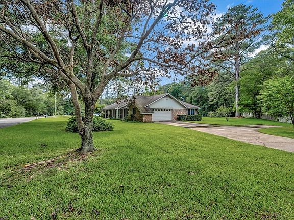 5th image of 900 S Meadows Dr
