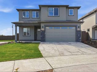 3923 NE Oakside Loop, Bend, OR 97701