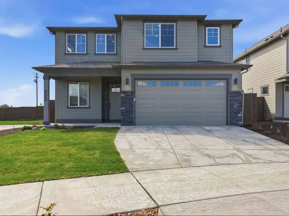 3923 NE Oakside Loop, Bend, OR 97701