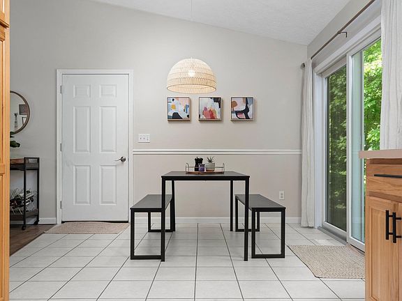 5th image of 2055 Pine Valley Cir