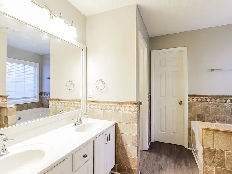 615 Waltman Point Pl — Photo 13