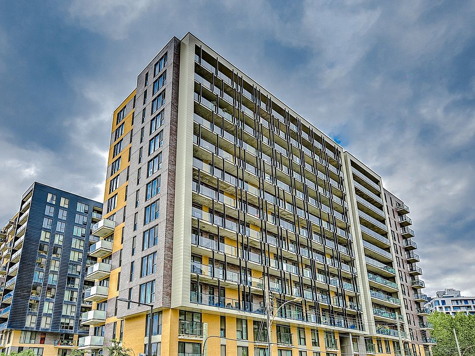 1st image of 1375 Rue Des Bassins #608