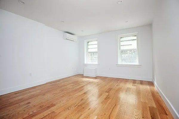 Rented by REAL New York | media 1